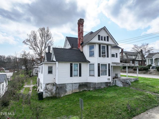 301 South Irish Street, Greeneville, TN 37743