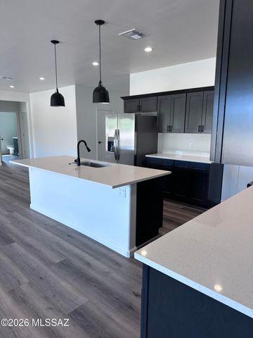 1297 E Old Homestead Road, Benson, AZ 85602
