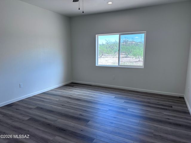 1297 E Old Homestead Road, Benson, AZ 85602