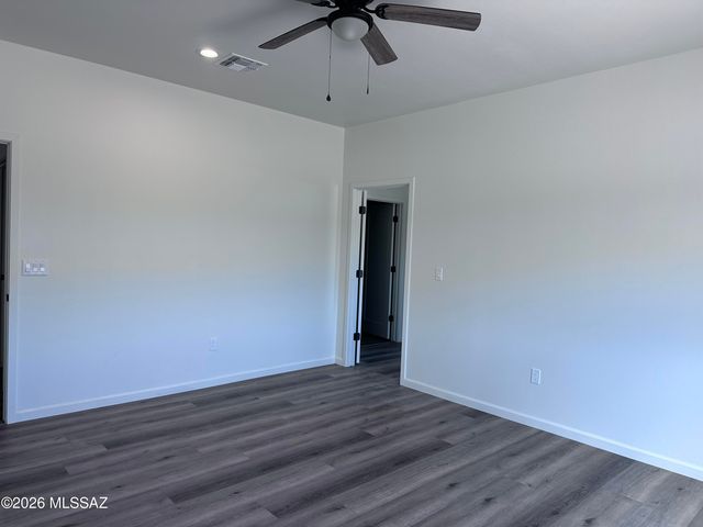 1297 E Old Homestead Road, Benson, AZ 85602