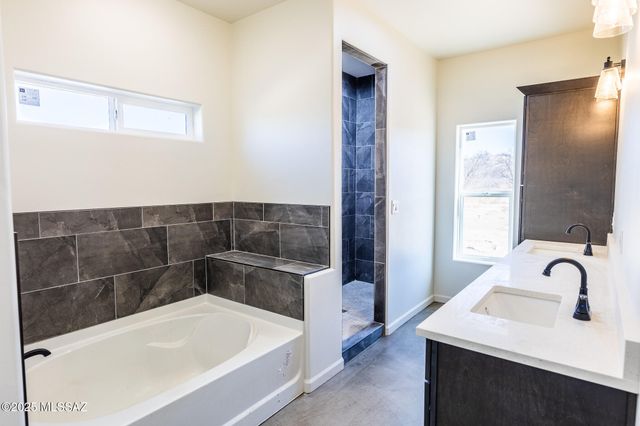 1297 E Old Homestead Road, Benson, AZ 85602