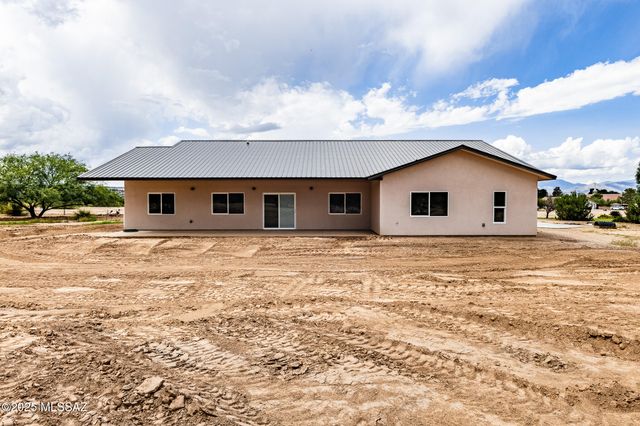 1297 E Old Homestead Road, Benson, AZ 85602