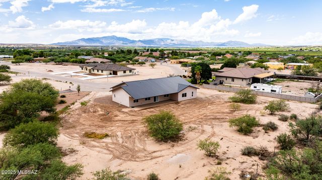 1297 E Old Homestead Road, Benson, AZ 85602