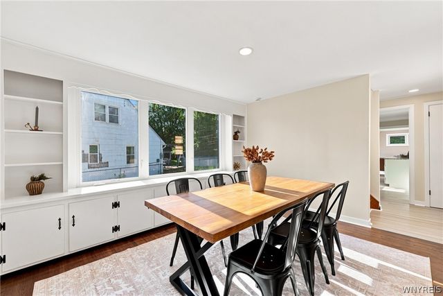 73 Susan Lane, Buffalo, NY 14220
