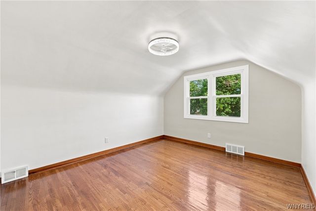 73 Susan Lane, Buffalo, NY 14220