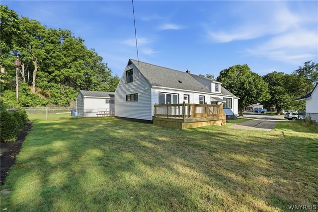 73 Susan Lane, Buffalo, NY 14220