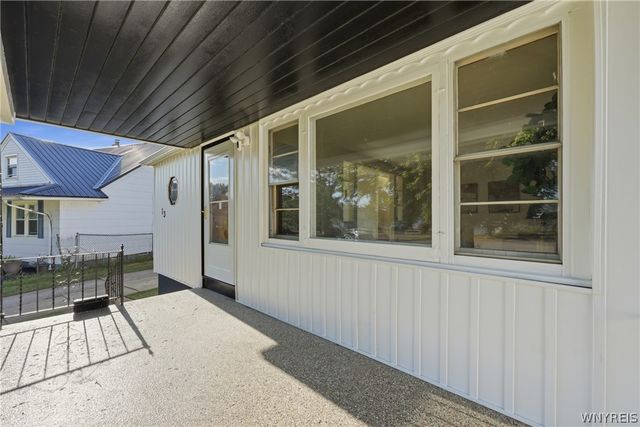 73 Susan Lane, Buffalo, NY 14220