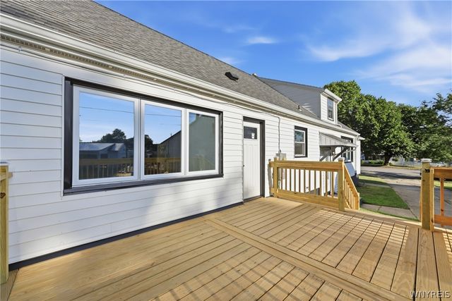 73 Susan Lane, Buffalo, NY 14220