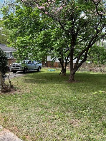 1201 SW westview drive, Atlanta, GA 30310