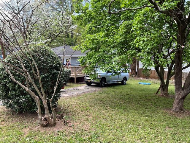 1201 SW westview drive, Atlanta, GA 30310