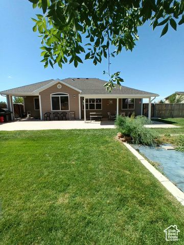 4652 N MARSHAL TRL, Enoch, UT 84721