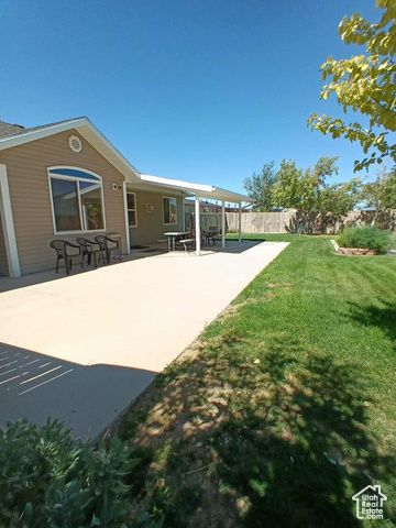 4652 N MARSHAL TRL, Enoch, UT 84721