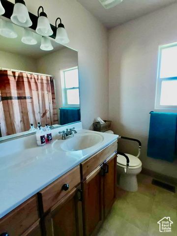 4652 N MARSHAL TRL, Enoch, UT 84721