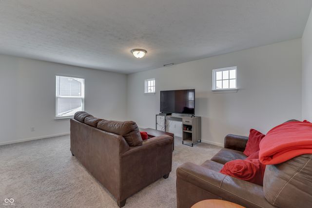 1824 Explorer Court, Franklin, IN 46131