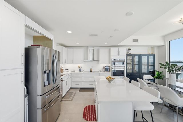 920 N OSCEOLA AVENUE 210, Clearwater, FL 33755