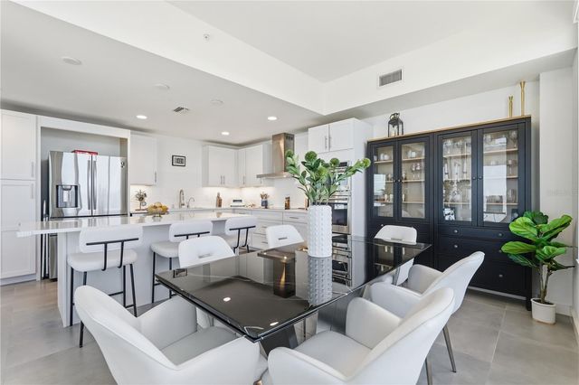 920 N OSCEOLA AVENUE 210, Clearwater, FL 33755