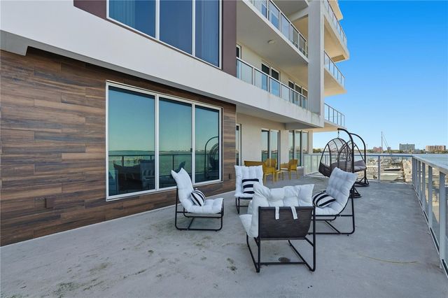 920 N OSCEOLA AVENUE 210, Clearwater, FL 33755