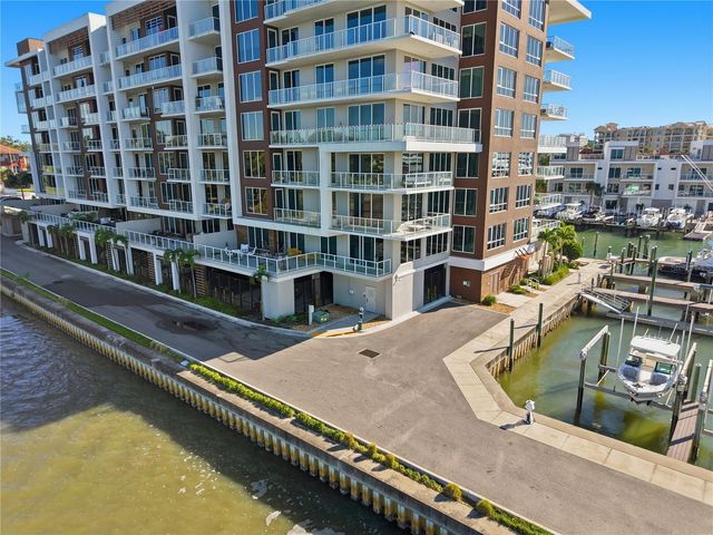 920 N OSCEOLA AVENUE 210, Clearwater, FL 33755