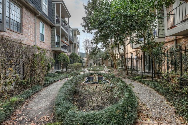 2425 Underwood Street 350, Houston, TX 77030