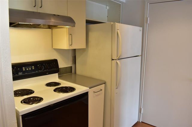 2425 Underwood Street 350, Houston, TX 77030