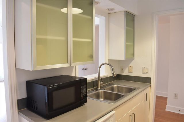 2425 Underwood Street 350, Houston, TX 77030