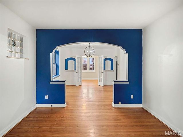 5139 Goethe Avenue, St Louis, MO 63109