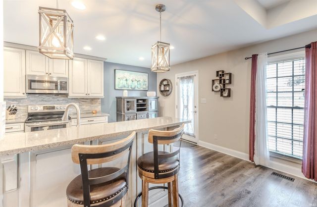 2822 Beaumont Drive, Evansville, IN 47725