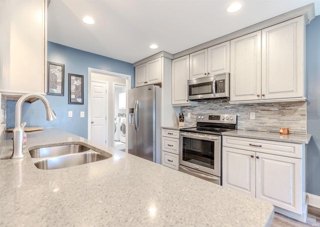 2822 Beaumont Drive, Evansville, IN 47725