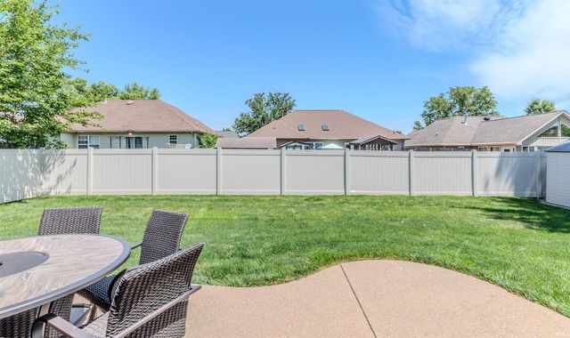 2822 Beaumont Drive, Evansville, IN 47725