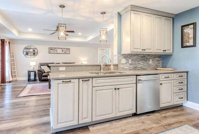 2822 Beaumont Drive, Evansville, IN 47725