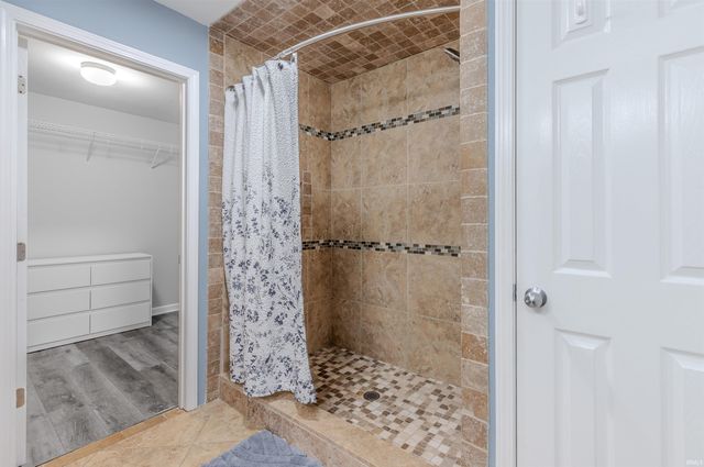 2822 Beaumont Drive, Evansville, IN 47725