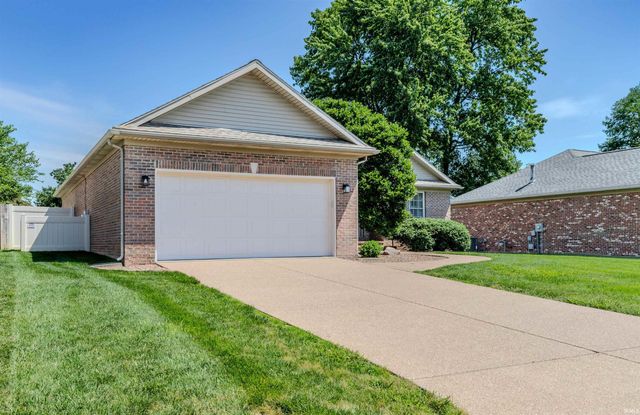 2822 Beaumont Drive, Evansville, IN 47725