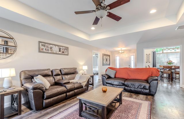 2822 Beaumont Drive, Evansville, IN 47725