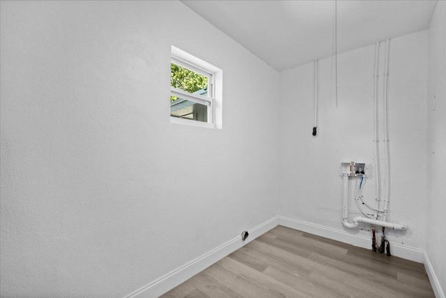 905 SE 10th Street, Stuart, FL 34994