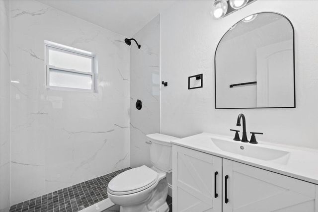 905 SE 10th Street, Stuart, FL 34994