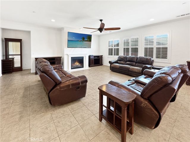 2025 James Gaynor Street, Fallbrook, CA 92028