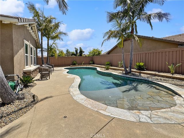 2025 James Gaynor Street, Fallbrook, CA 92028