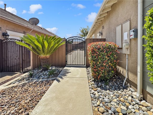 2025 James Gaynor Street, Fallbrook, CA 92028