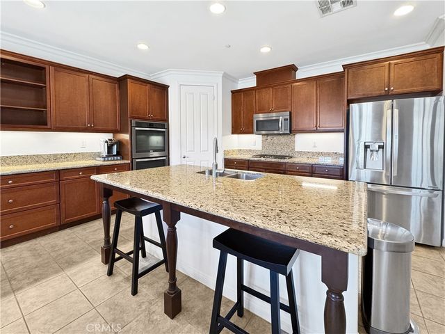 2025 James Gaynor Street, Fallbrook, CA 92028