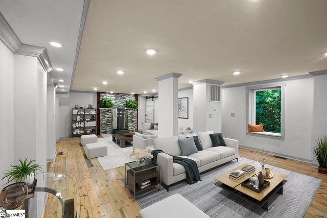 2005 Poinsett Highway, Greenville, SC 29609