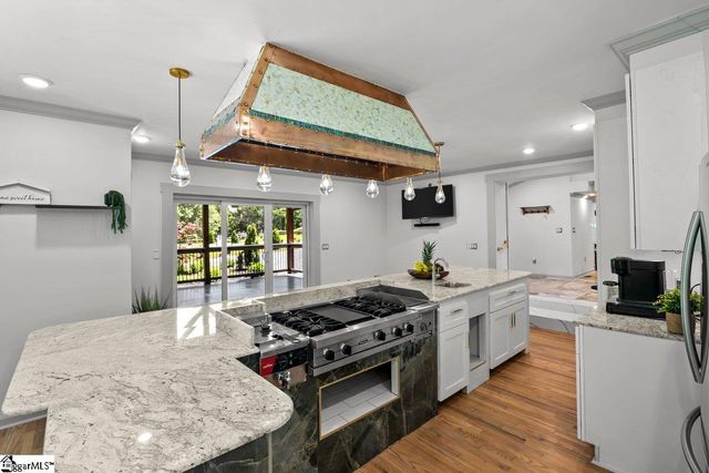 2005 Poinsett Highway, Greenville, SC 29609