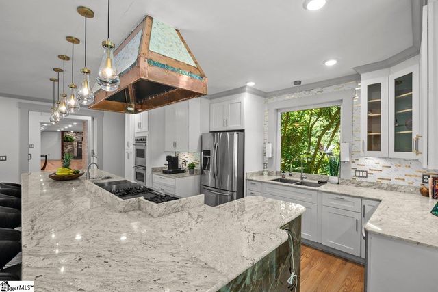 2005 Poinsett Highway, Greenville, SC 29609