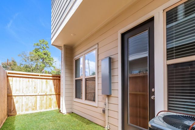 5117 Pine Reach Drive, Houston, TX 77018