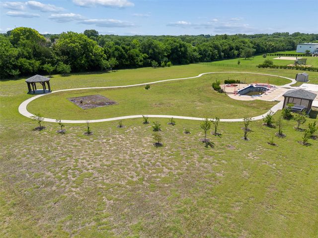 2400 Whispering Acres Lane, Lucas, TX 75002