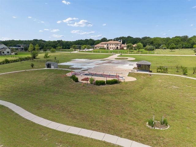 2400 Whispering Acres Lane, Lucas, TX 75002