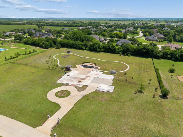 2400 Whispering Acres Lane, Lucas, TX 75002