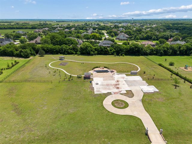 2400 Whispering Acres Lane, Lucas, TX 75002