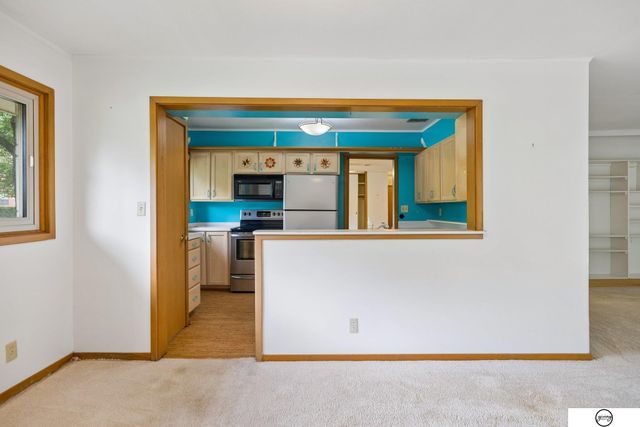 1801 Kings Highway, Lincoln, NE 68502