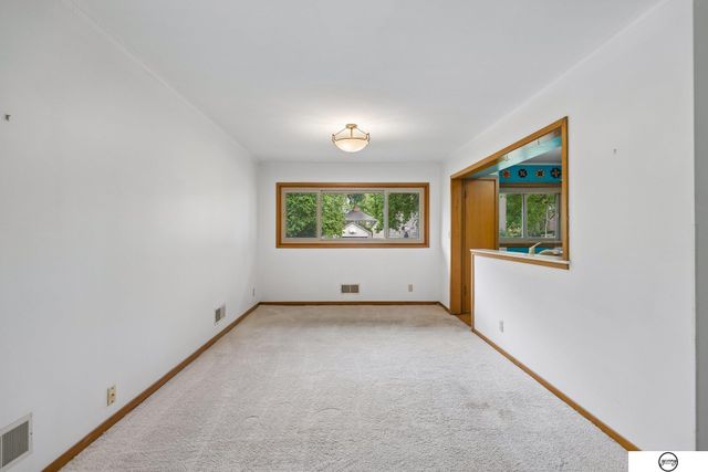 1801 Kings Highway, Lincoln, NE 68502