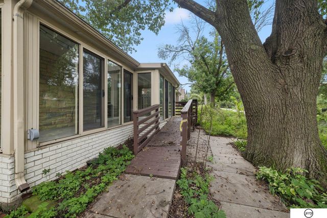 1801 Kings Highway, Lincoln, NE 68502